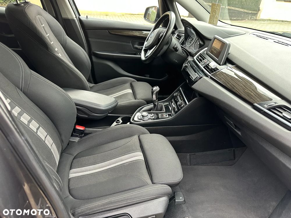 BMW Seria 2 216d Advantage - 17