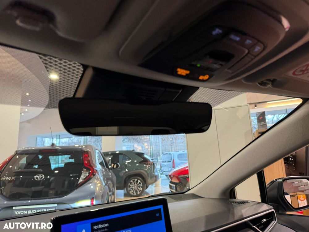 Toyota Corolla 1.8 HSD Dynamic - 13