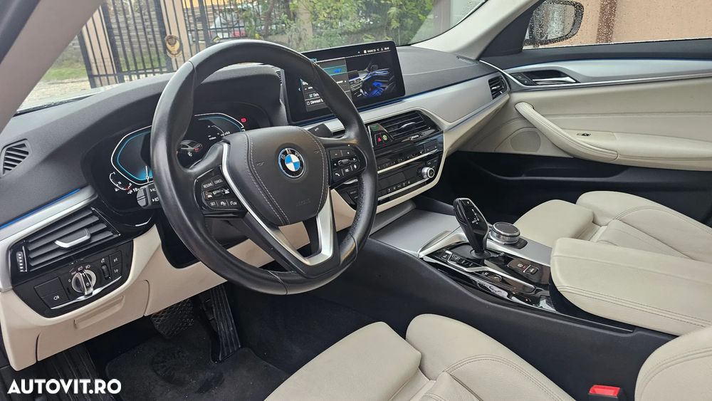 BMW Seria 5 530e Aut. Luxury Line - 18