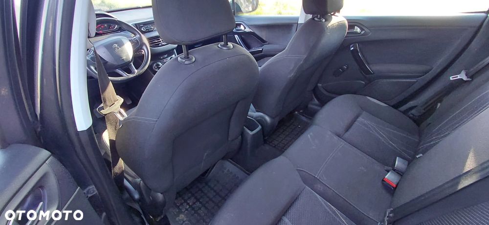 Peugeot 208 1.4 VTi Active - 8