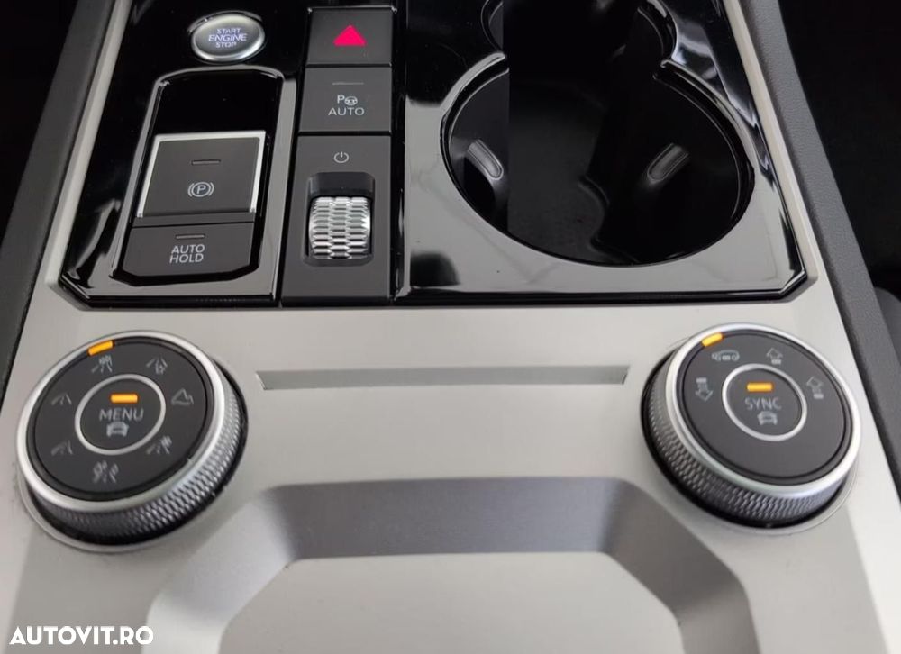 Volkswagen Touareg 3.0 V6 TSI OPF 4Motion Aut. - 27