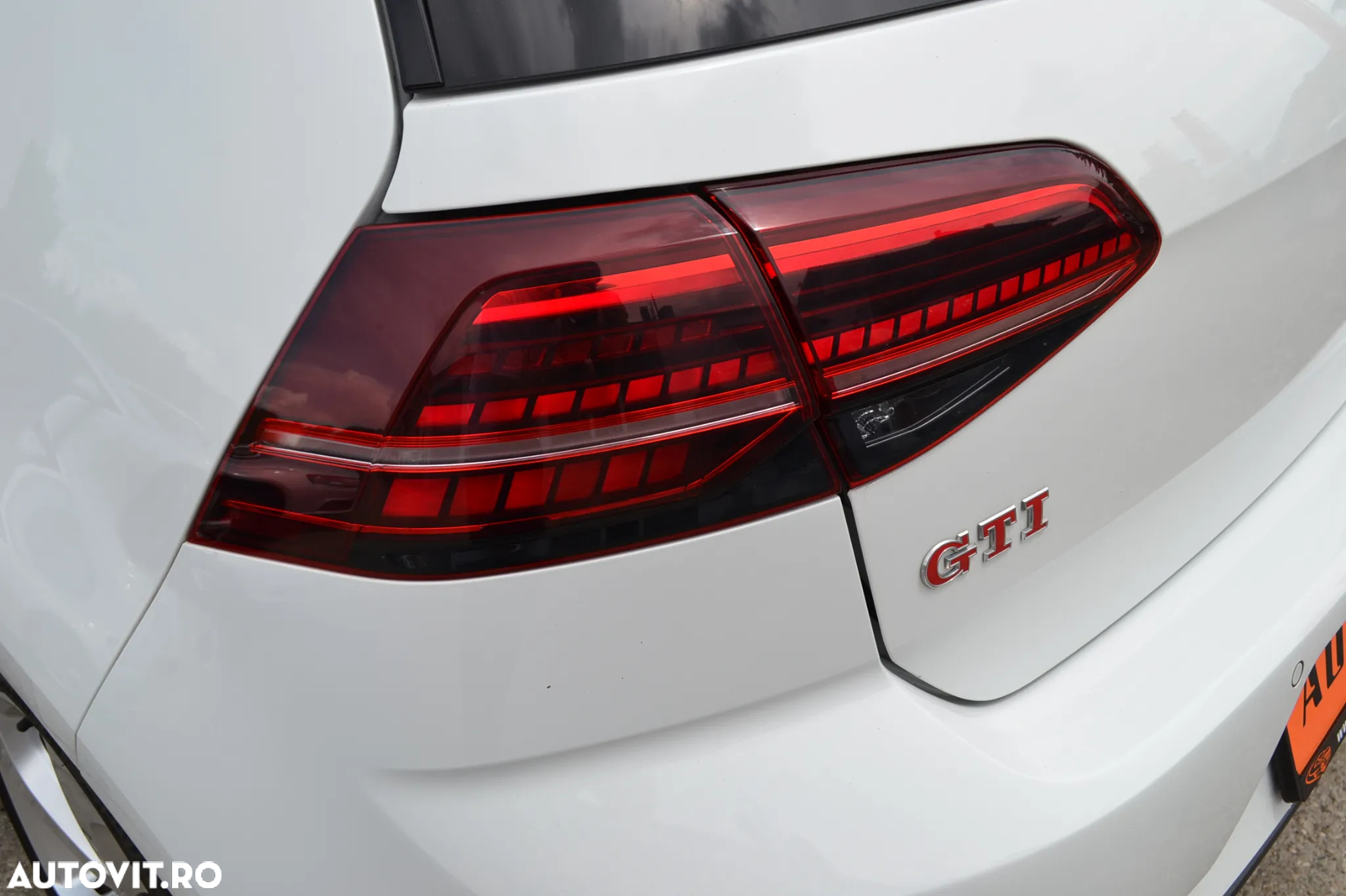 Volkswagen Golf 2.0 TSI DSG GTI Performance - 34