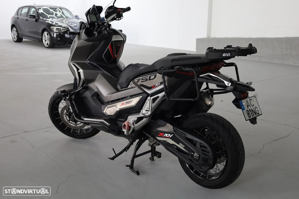 Honda X-ADV 750 - 10