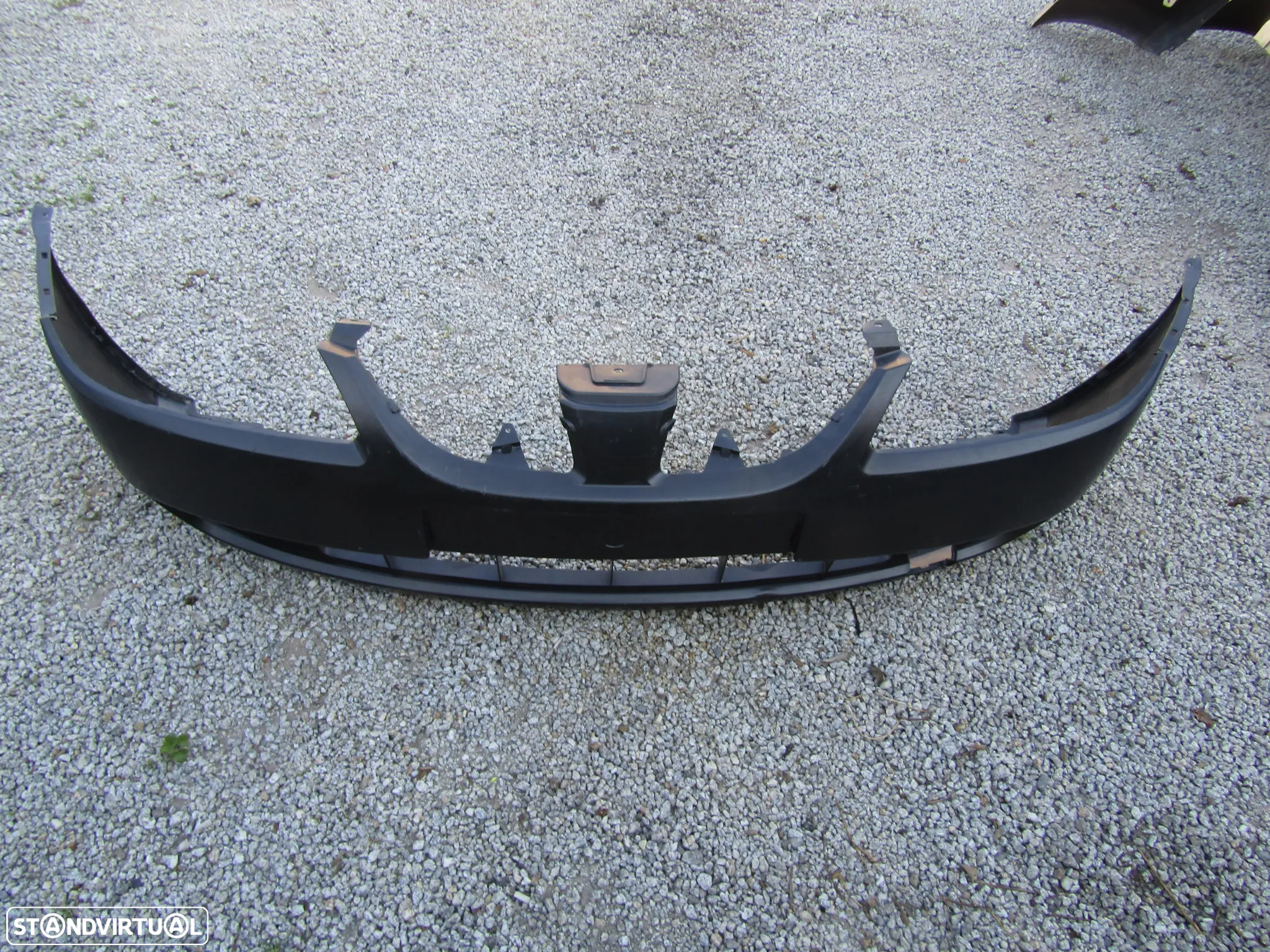 Para-choques Nissan Almera N16 ano 2003 a 2006  (Original) - 6