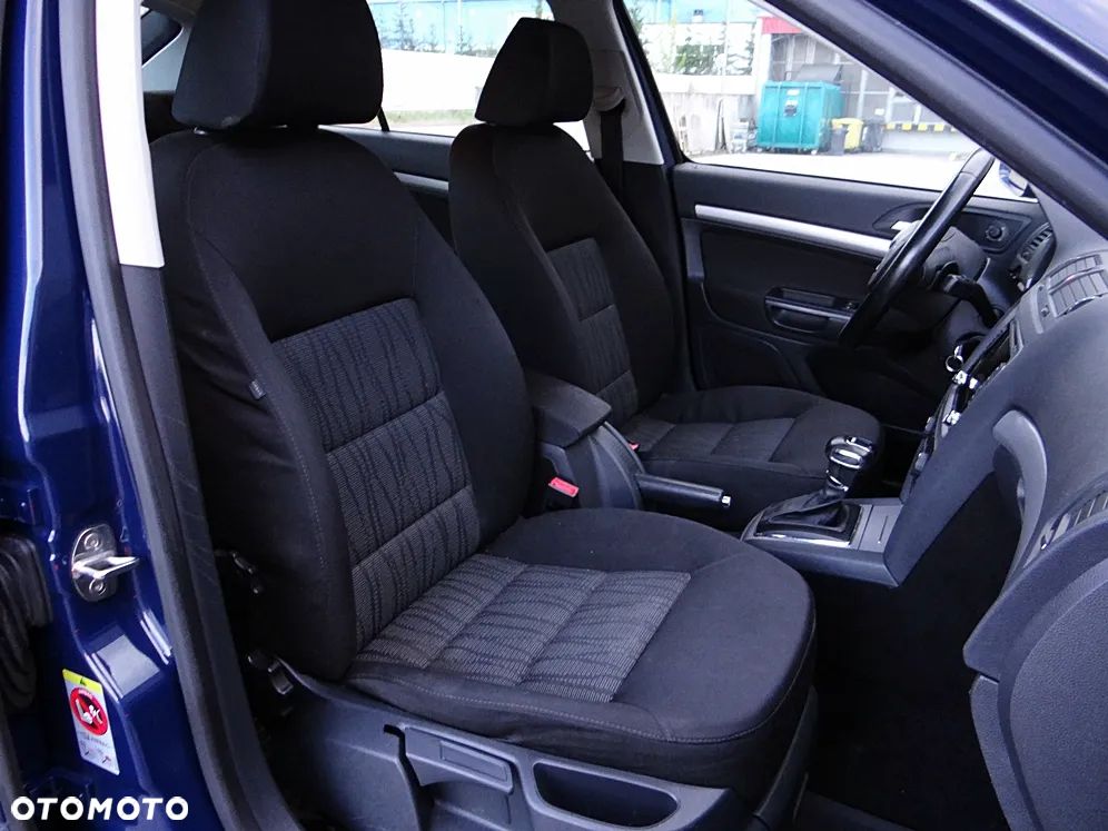 Skoda Octavia 1.6 TDI Family DSG - 35