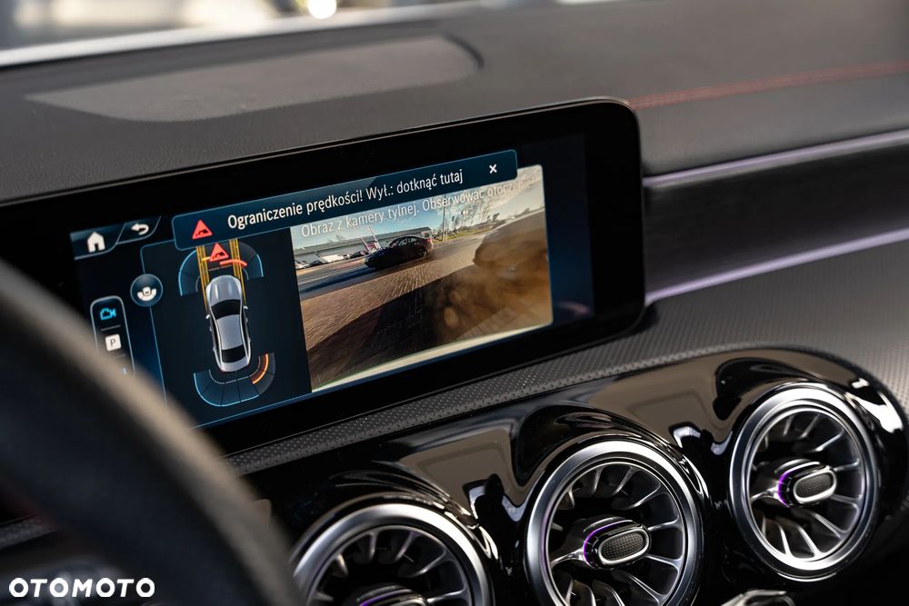 Mercedes-Benz CLA 200 7G-DCT Edition AMG Line - 36