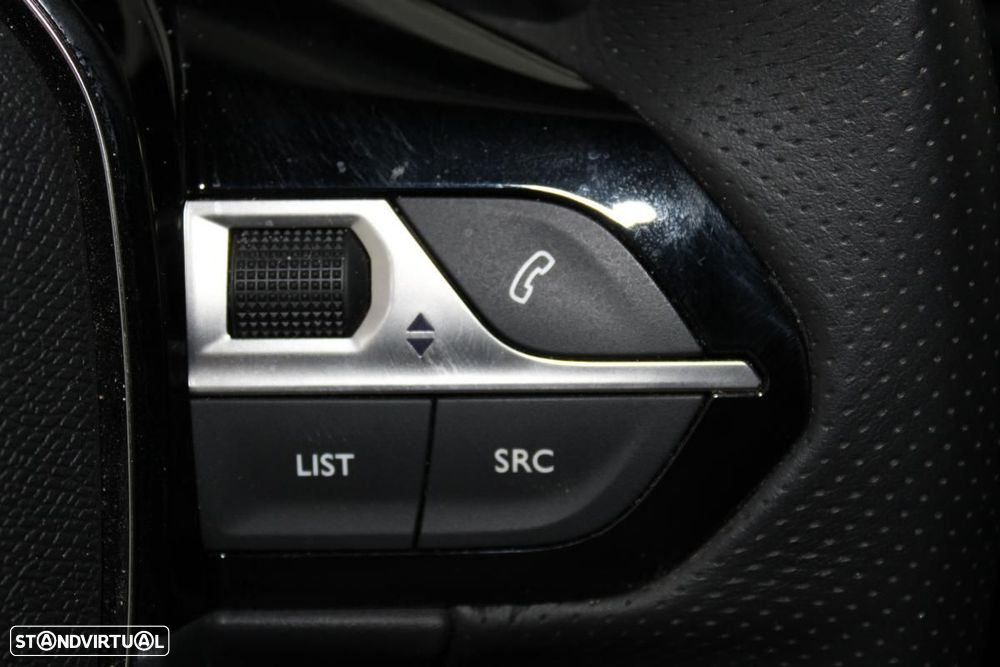 Peugeot e-2008 50 kWh GT - 20