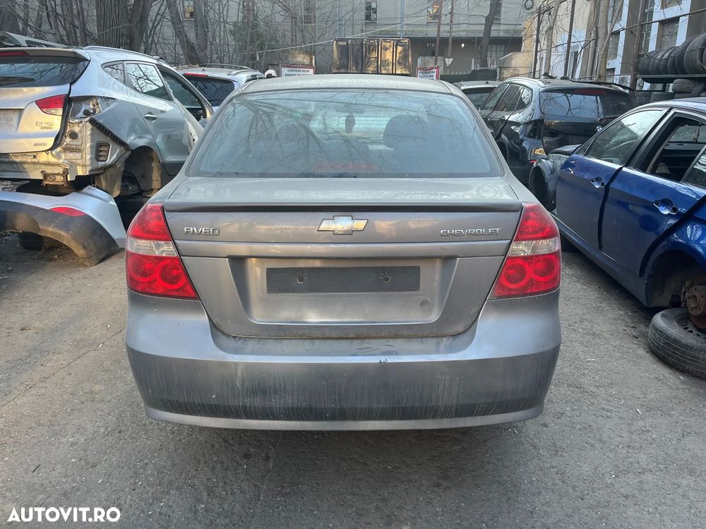 Dezmembrez Chevrolet Aveo gri inchis 1,4 16v 112.000 km 53KW - 9