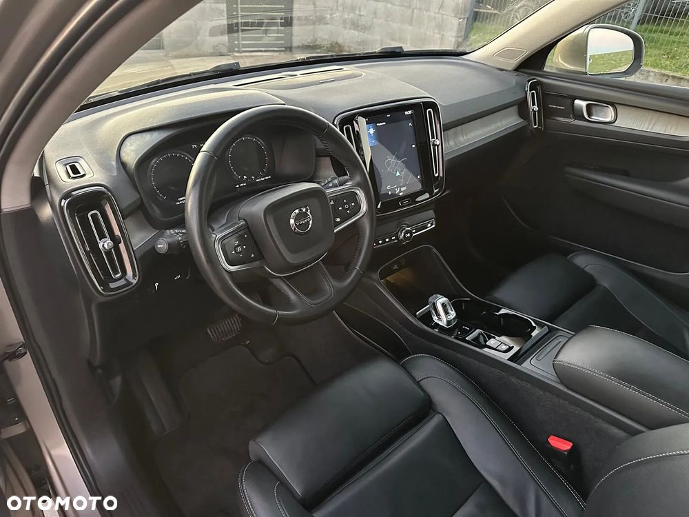 Volvo XC 40 T4 AWD Inscription - 9