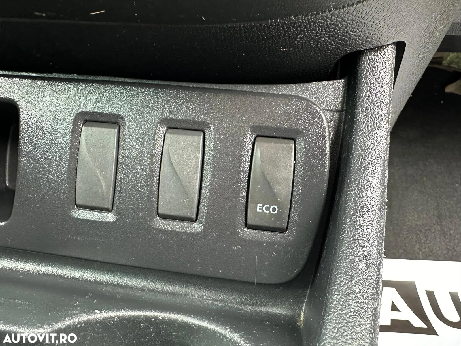 Dacia Duster 1.5 dCi 4x2 Ambiance - 11
