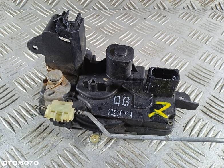 ZAMEK DRZWI LEWY PRZEDNI OPEL ZAFIRA B - 1