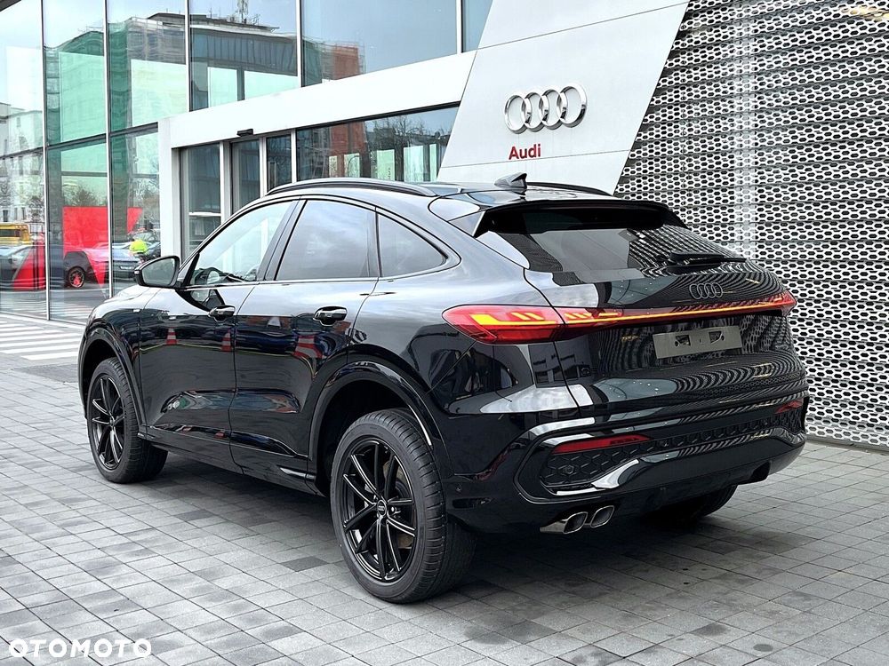 Audi Q5 Sportback - 3