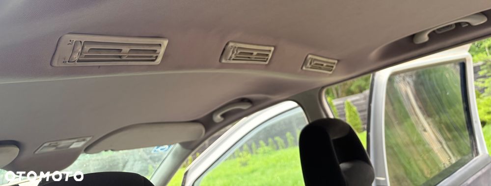 Volkswagen Sharan 1.9 TDI Comfortline Family - 26