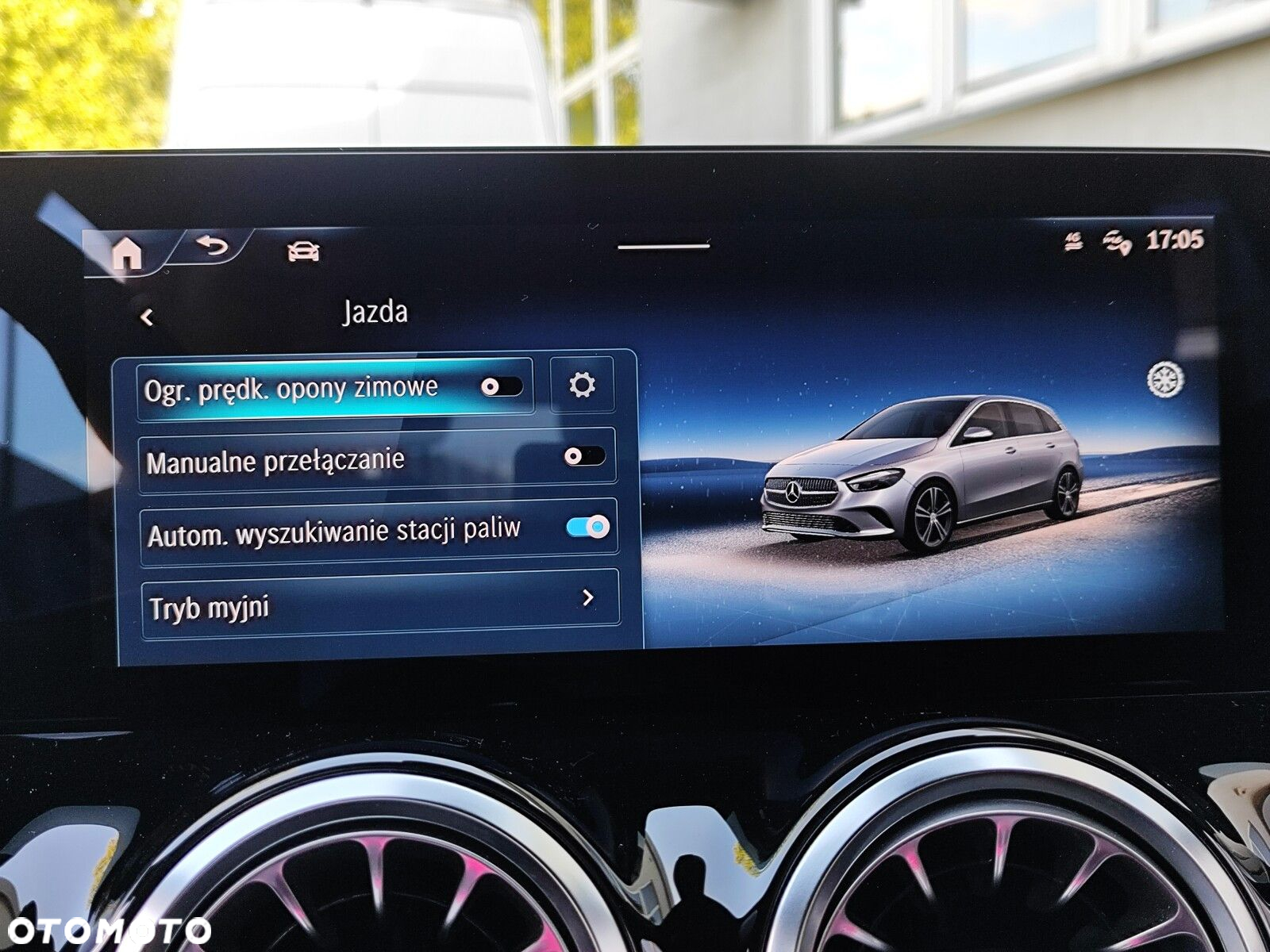 Mercedes-Benz Klasa B 220 4-Matic AMG Line 7G-DCT - 33