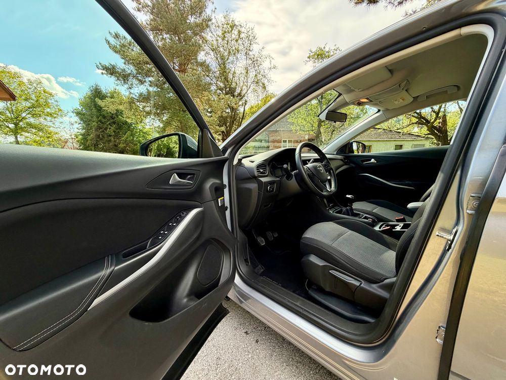 Opel Grandland X 1.2 T Enjoy S&S - 14