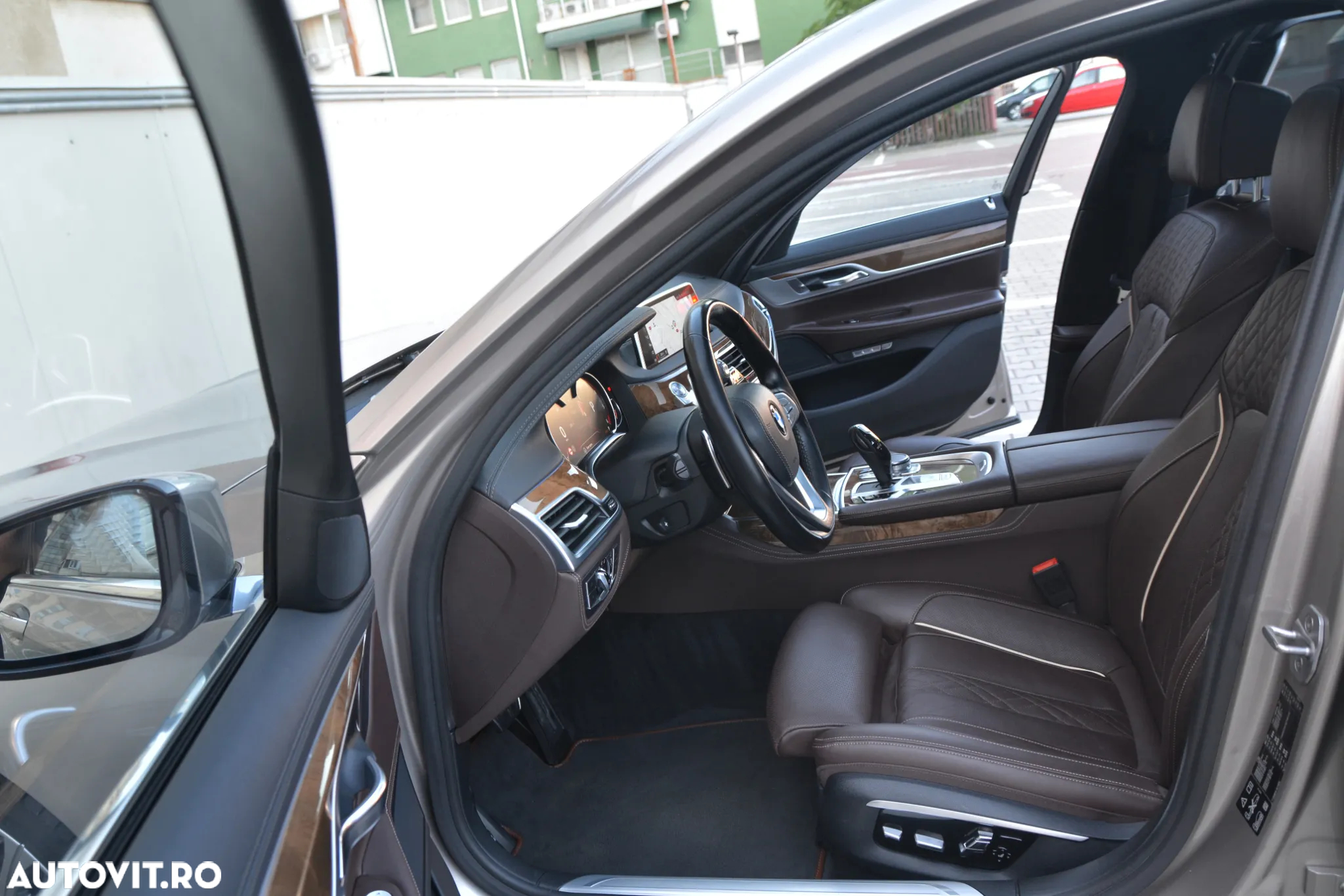 BMW Seria 7 740Ld xDrive - 16