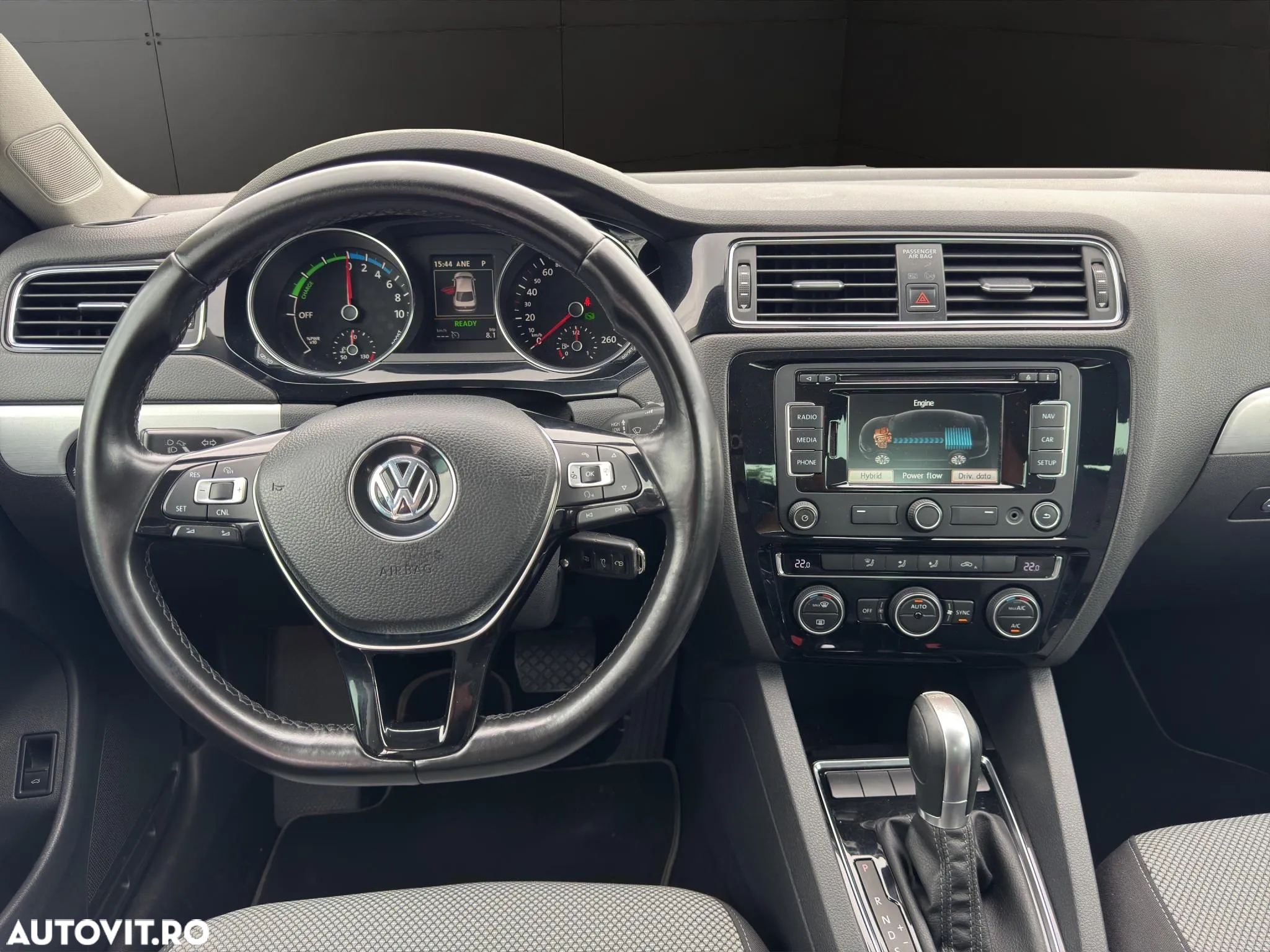 Volkswagen Jetta 1.4 Hybrid DSG - 6