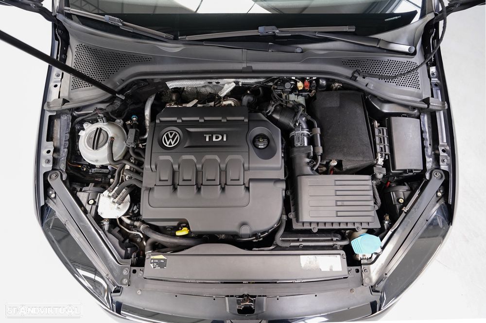 VW Golf Variant 1.6 TDi BlueMotion Confortline - 25