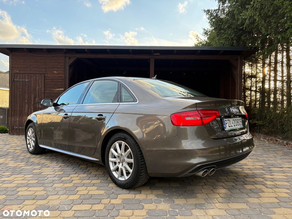 Audi A4 Limousine 2.0 TDI DPF multitronic S line Sportpaket - 5