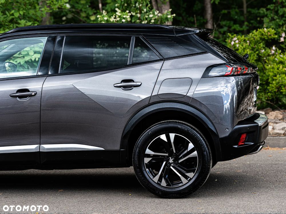 Peugeot 2008 1.2 PureTech GT S&S - 9