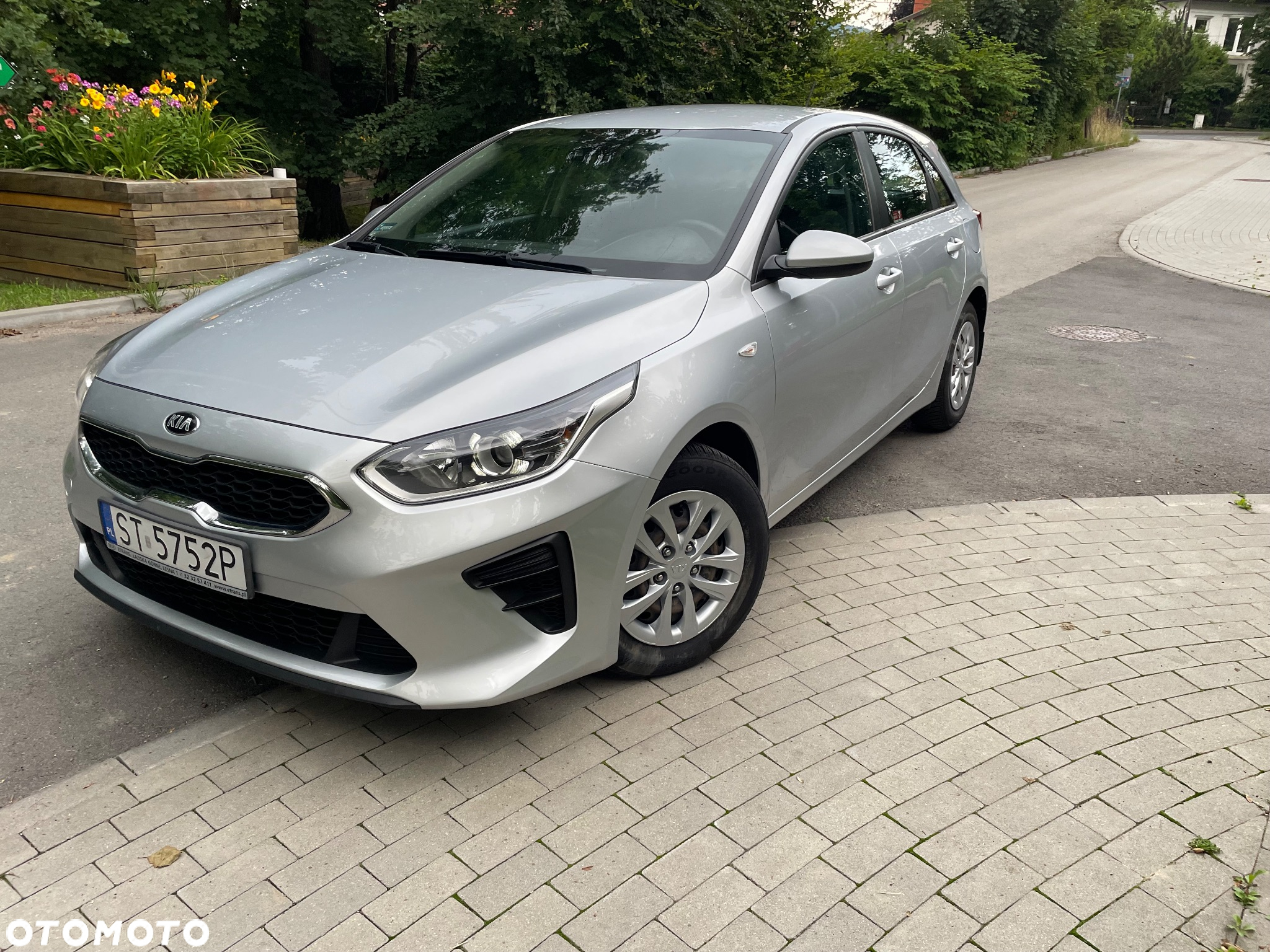 Kia Ceed 1.4 L - 5