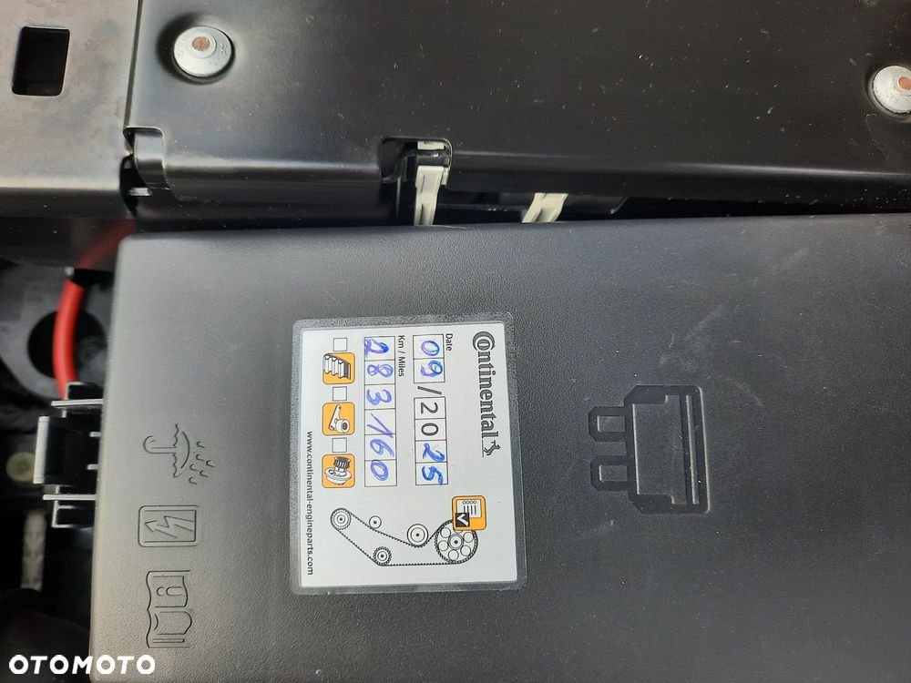 Volkswagen Golf - 32