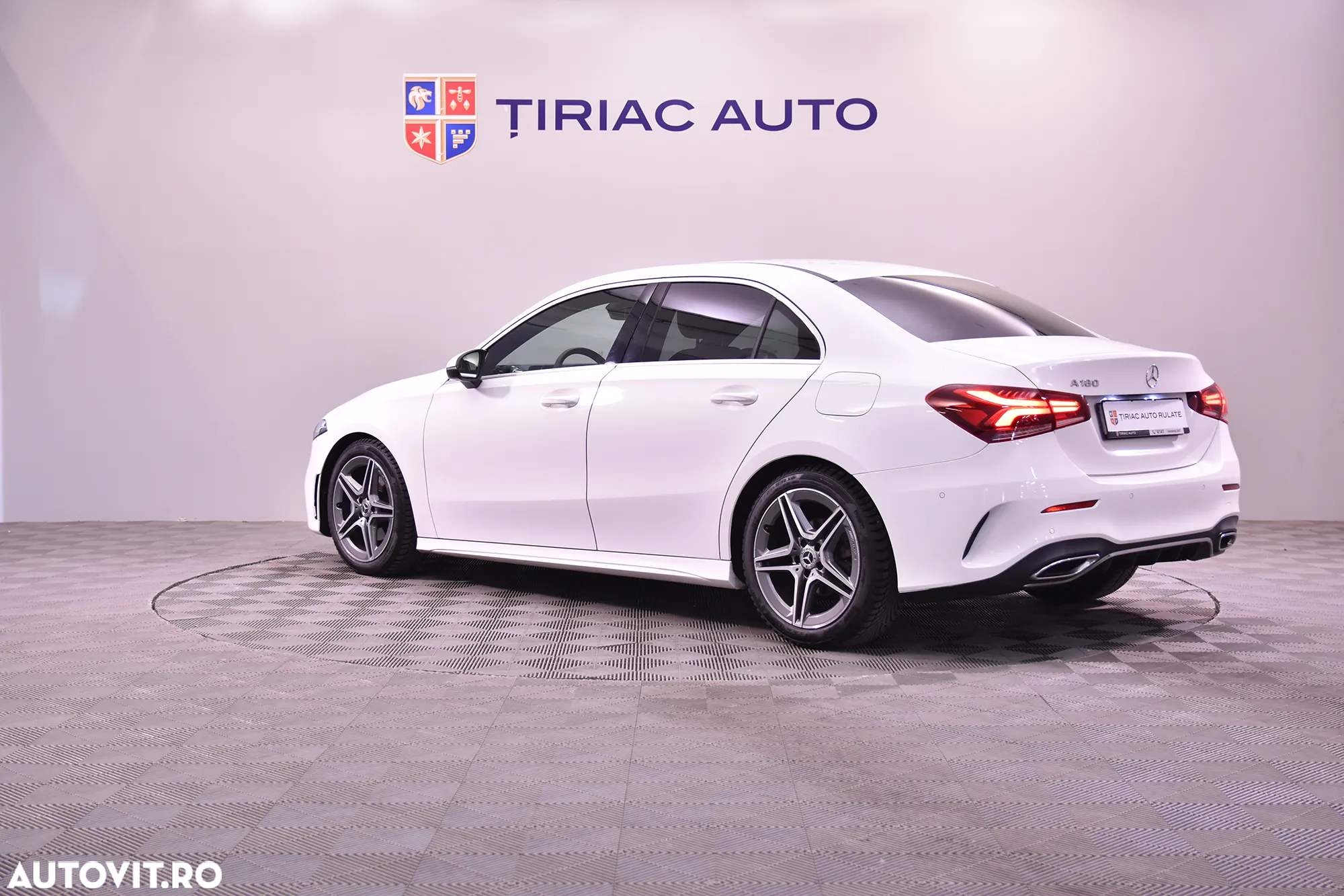 Mercedes-Benz A - 3
