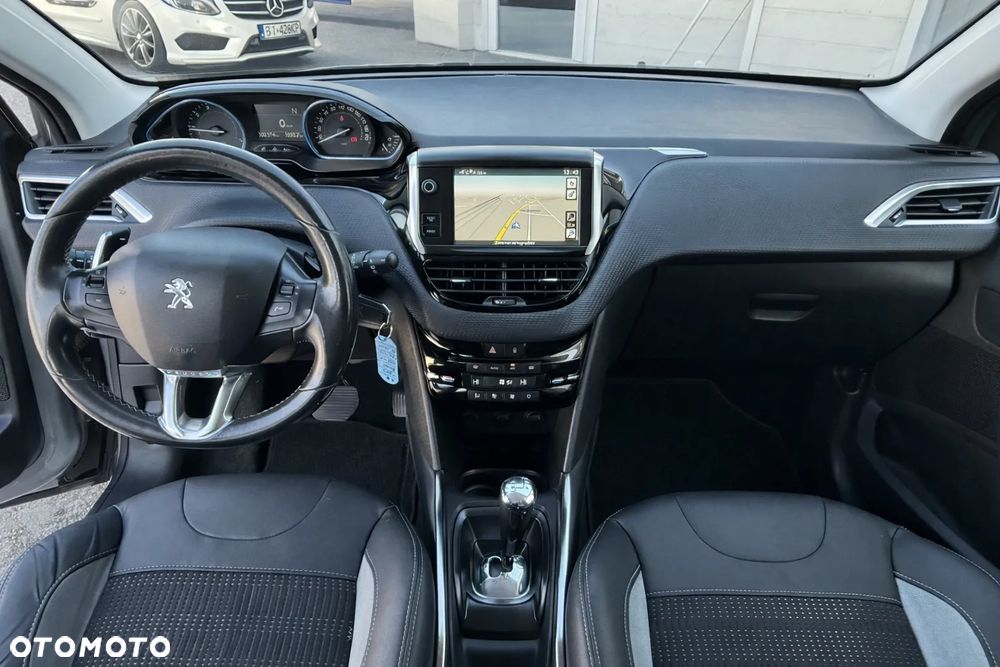 Peugeot 2008 PureTech 82 ETG5 STOP&START Allure - 10