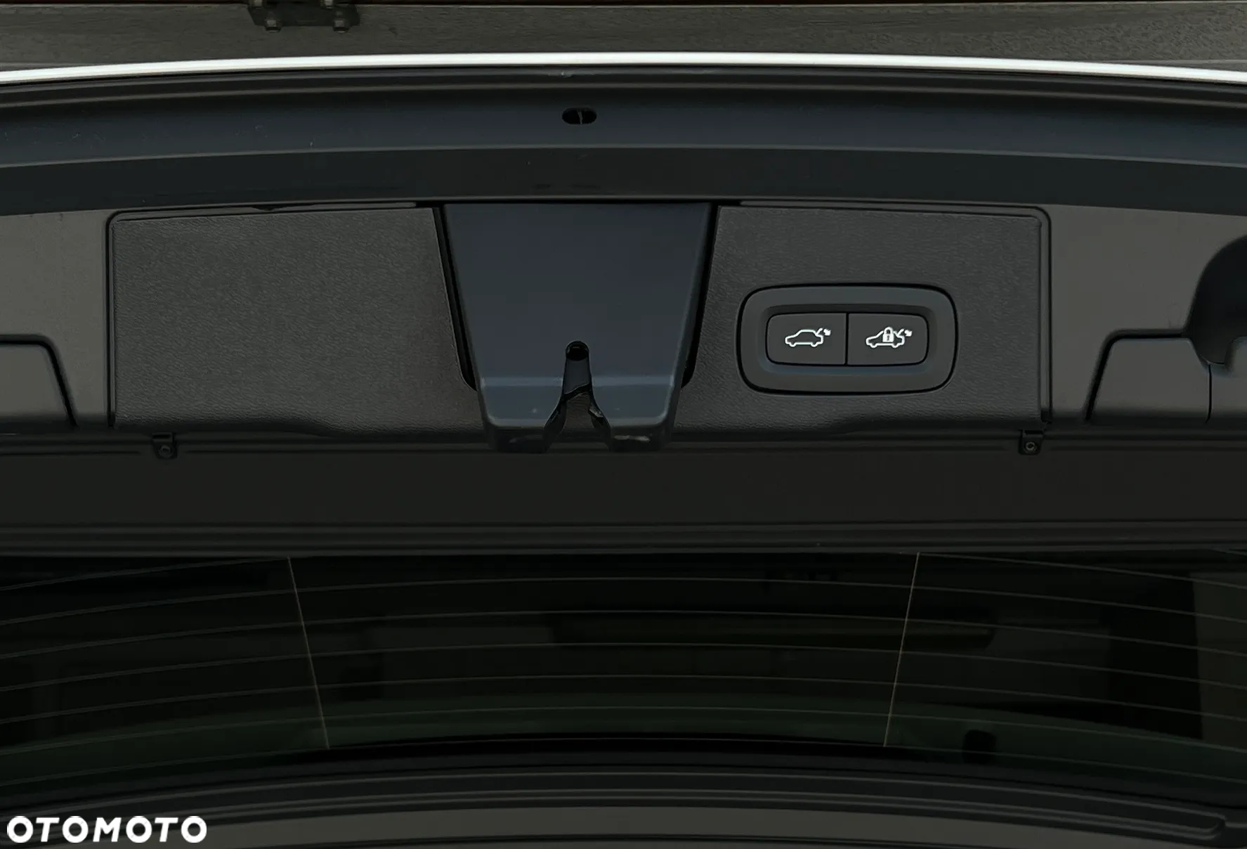 Volvo XC 60 B4 D Geartronic RDesign - 24