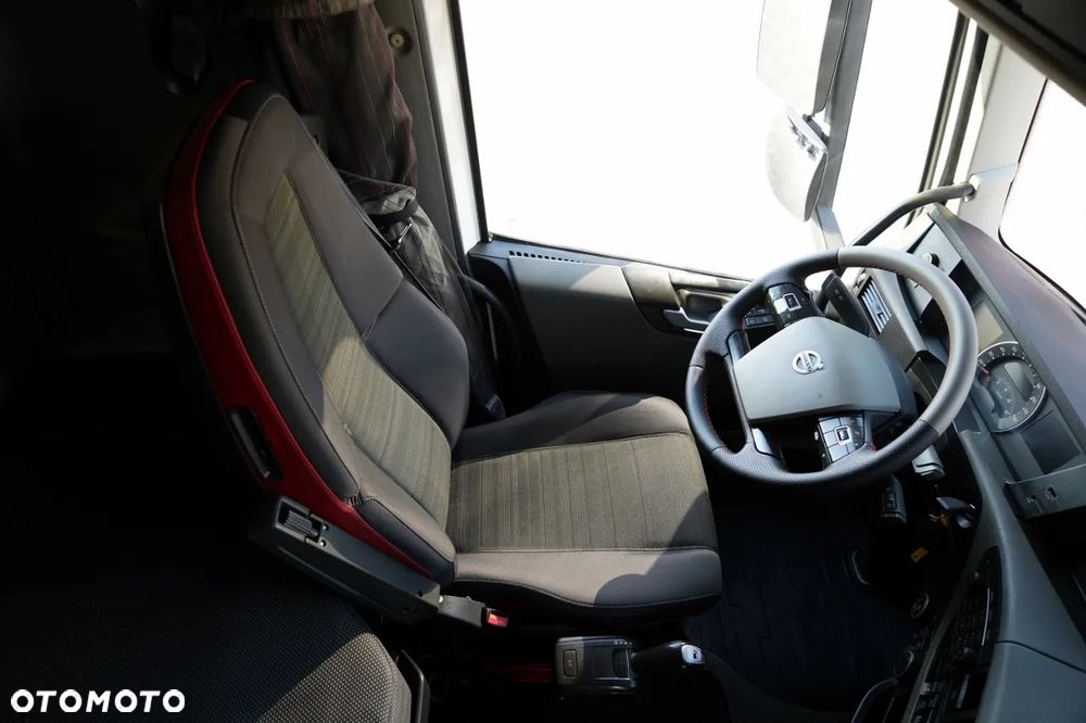 Volvo FH 460 / I-SHIFT / EURO 6 - 25