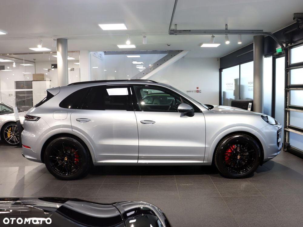 Porsche Cayenne S - 6