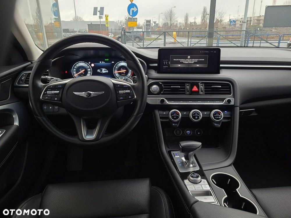 Genesis G70 2.0T RWD 8AT Premium - 14