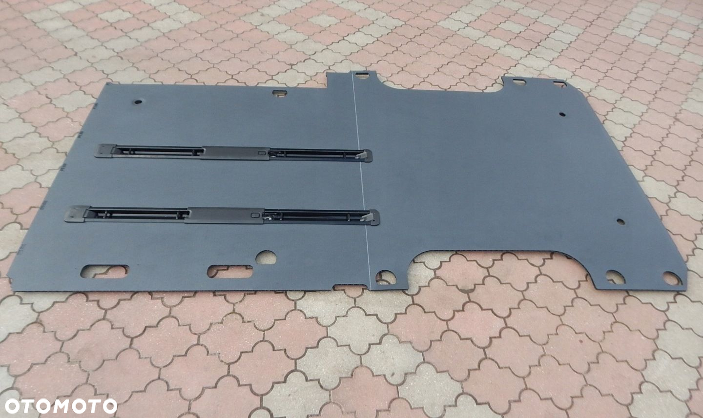 MERCEDES SPRINTER 907 910 podłoga płyta wykładzina zabudowa paki jak NOWA - 2