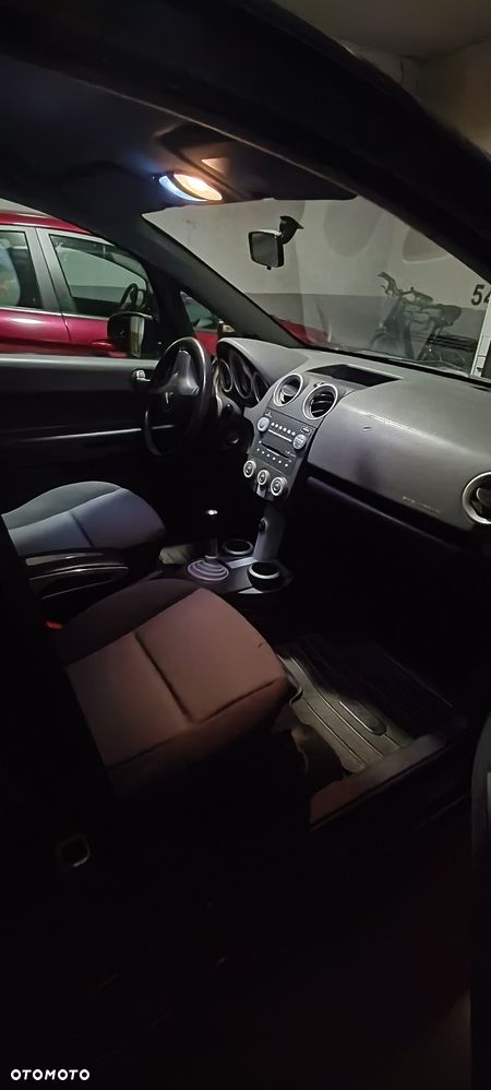 Mitsubishi Colt - 5