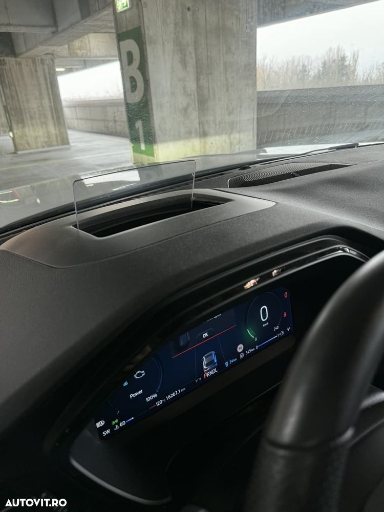 Ford Kuga 2.5 Duratec FWD PHEV ST-Line X - 23