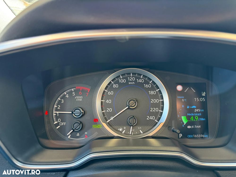 Toyota Corolla 1.8 HSD Business Plus - 27