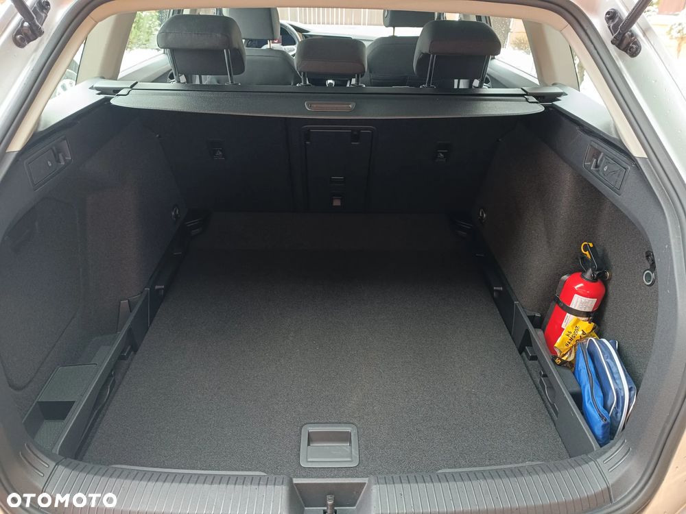 Volkswagen Golf 1.5 TSI EVO Life - 32