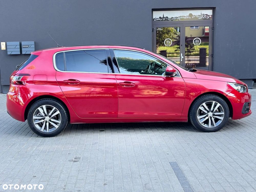 Peugeot 308 1.2 PureTech GPF Allure S&S - 15