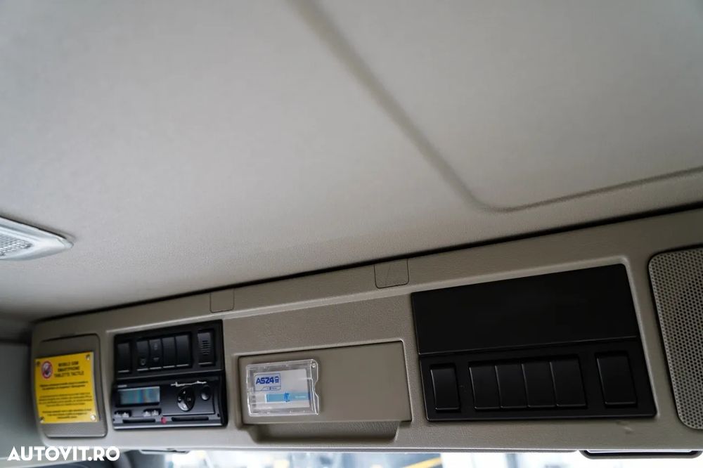 Volvo FMX 410 / 6x4 / CAMION BASCULANTE + HDS PALFINGER 18002-EH A / HYDROBOARD / RADIO CONTROL / EURO 6 / - 34