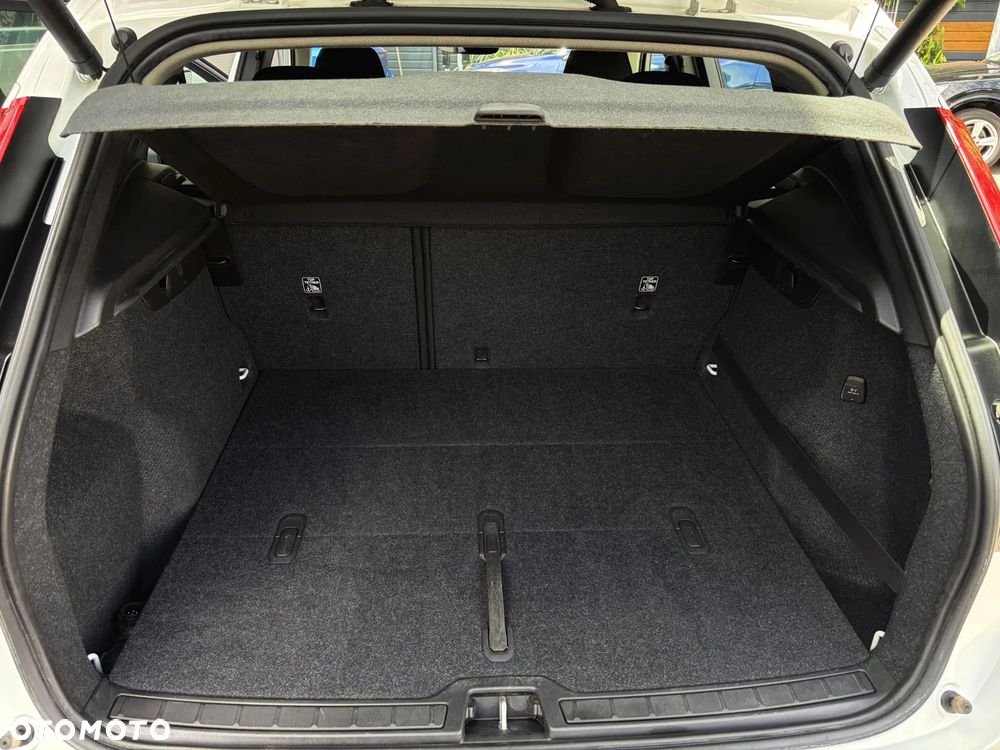 Volvo XC 40 D3 Momentum Pro - 34