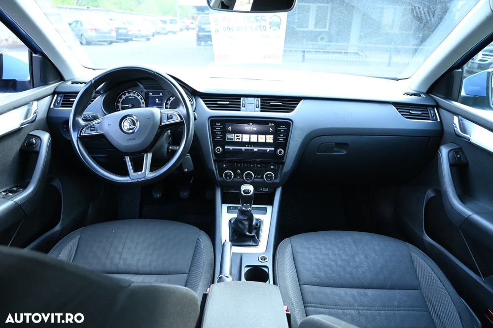 Skoda Octavia - 8