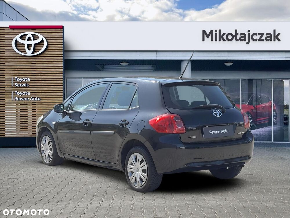 Toyota Auris 1.6 VVT-i Luna - 4