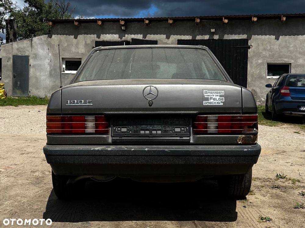 Mercedes-Benz W201 (190) - 3