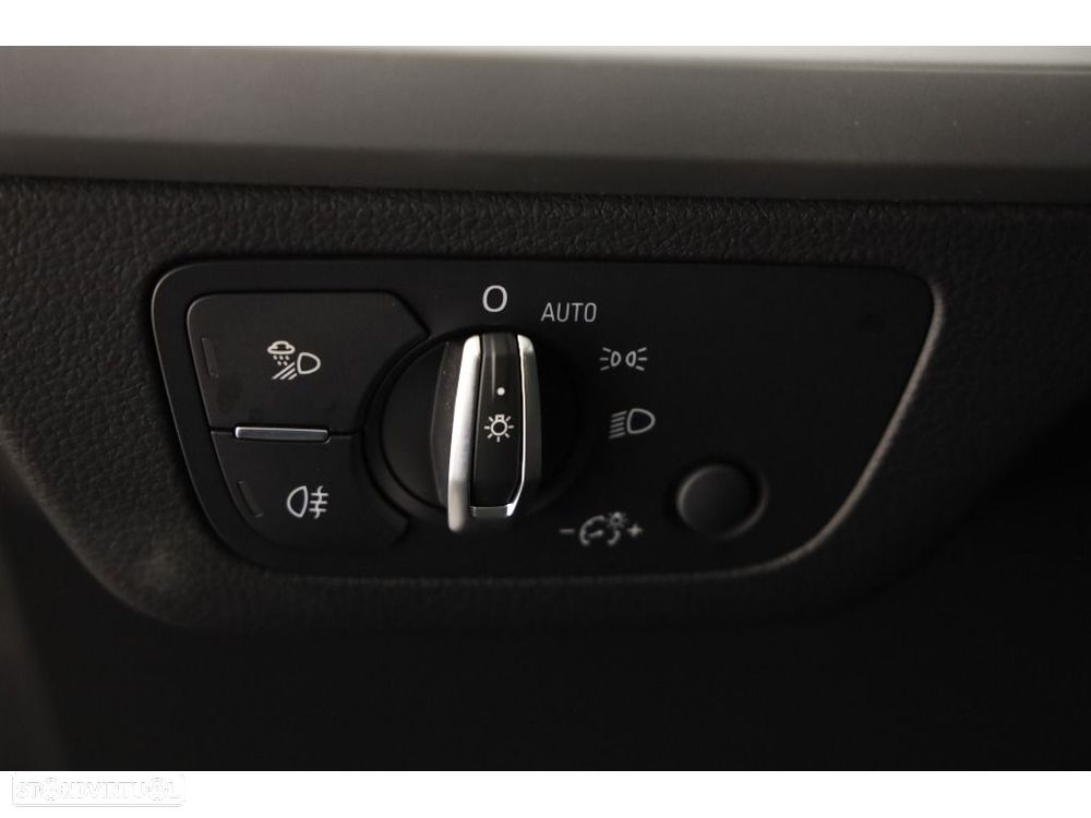 Audi Q5 50 TFSIe quattro Advanced S tronic - 11