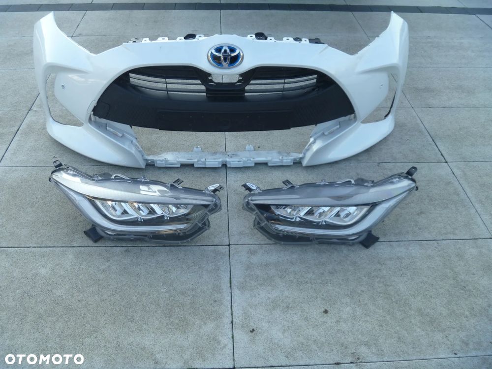 TOYOTA YARIS IV ZDERZAK TYLNY ŁADNY 52159-0D060  ORYGINAŁ - 9