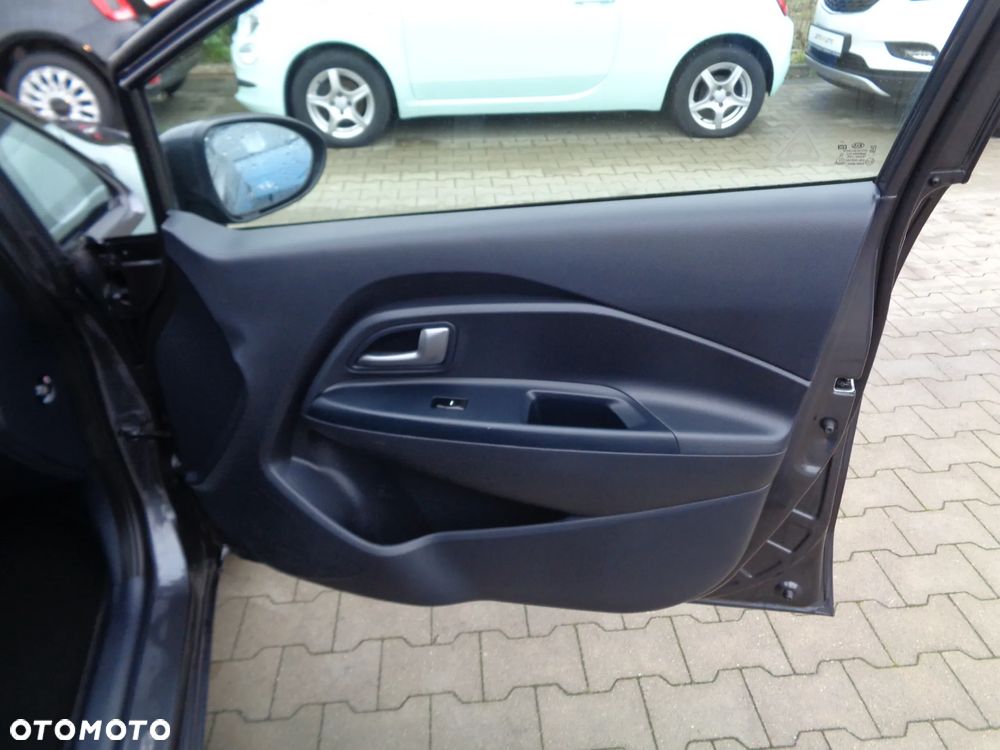 Kia Rio 1.4 Comfort - 20