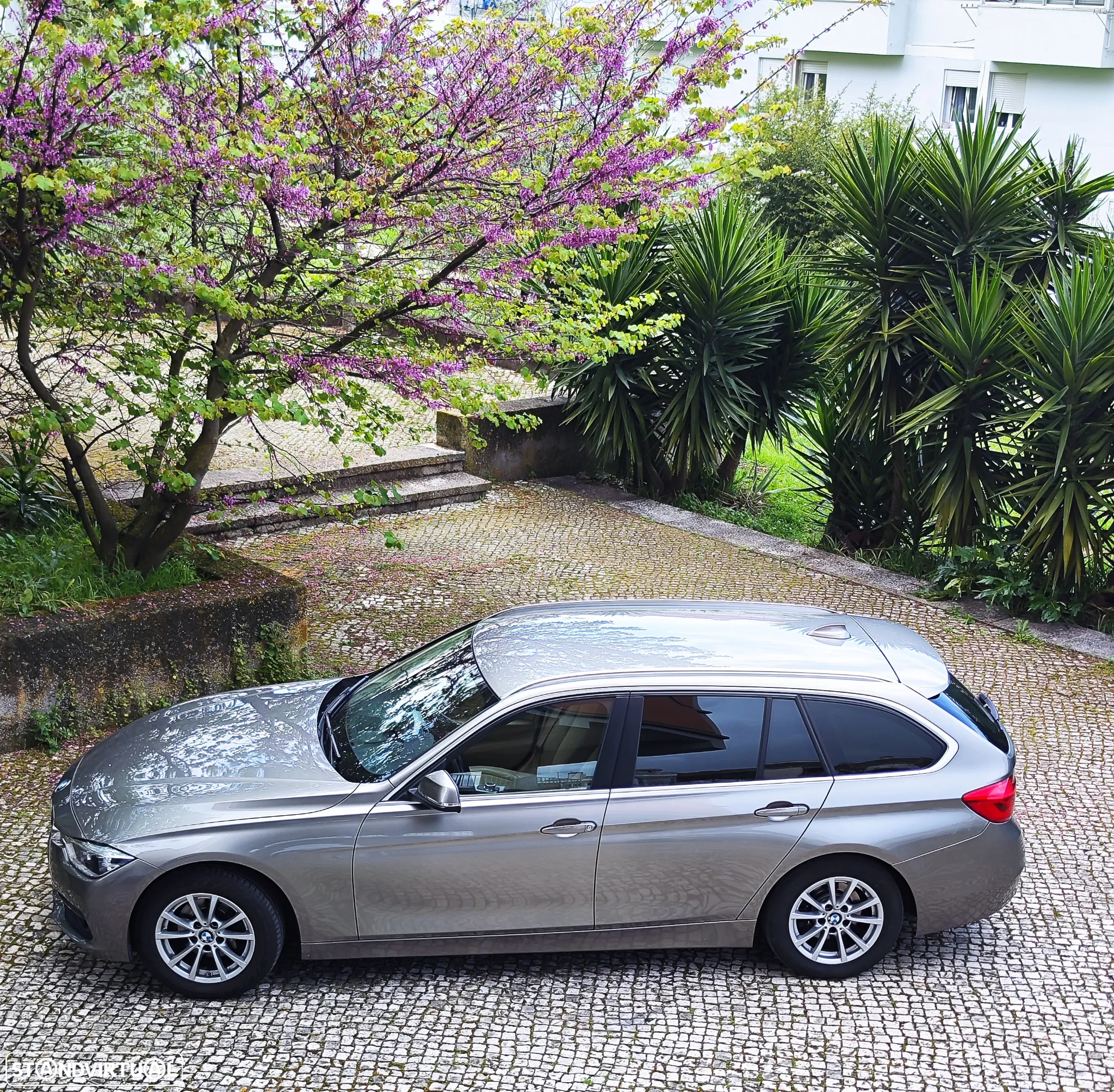 BMW 318 d Touring Line Luxury Auto - 3