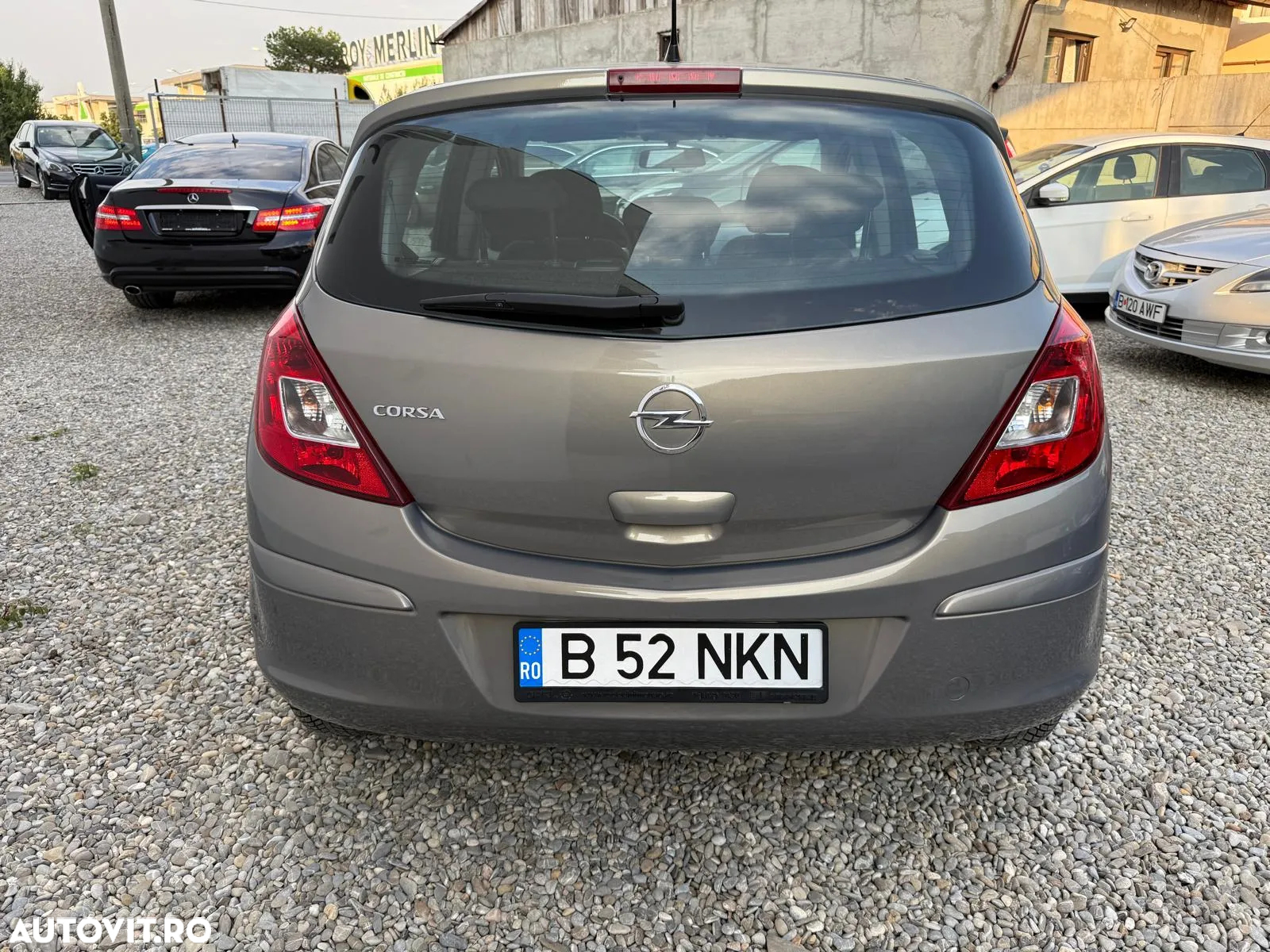 Opel Corsa 1.2 Enjoy - 11