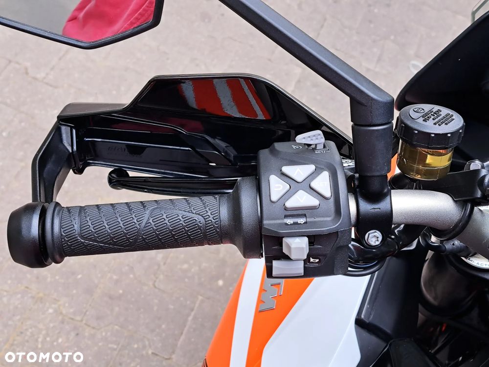 KTM Super Duke - 20