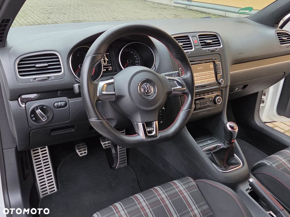 Volkswagen Golf 2.0 GTI - 25